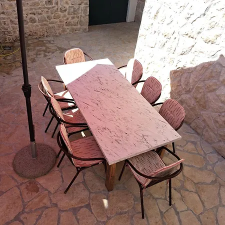 Kuca Za Odmor Megi Διαμέρισμα *