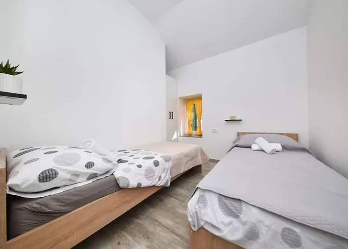Apartman Kuca Za Odmor Megi Posedarje