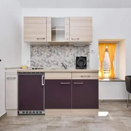 Apartment Kuca Za Odmor Megi *