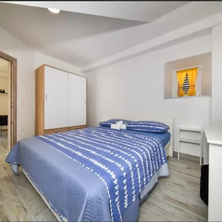 Apartment Kuca Za Odmor Megi
